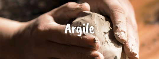 France Dethan Art thérapie Vaucluse outils argile